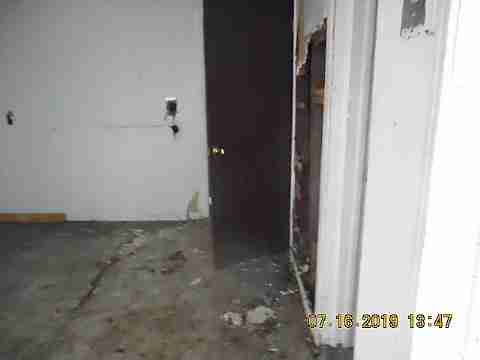 5631 Hartford (13)_m.jpg